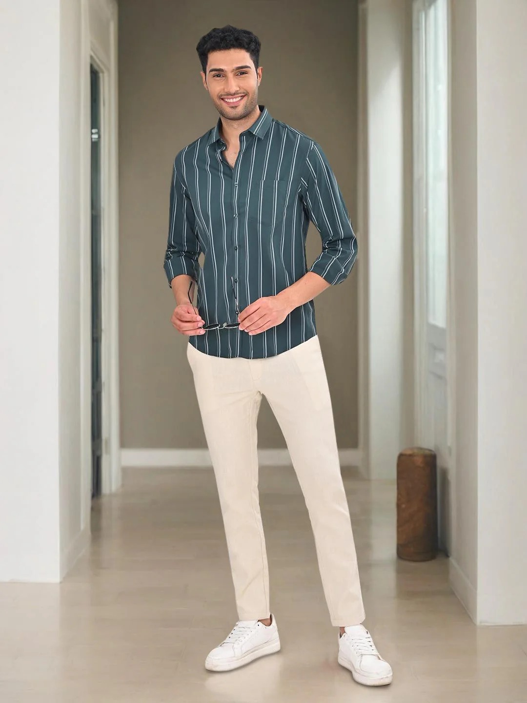 Indian Terrain Men's Regular Fit Full Sleeve Striped Green Shirt